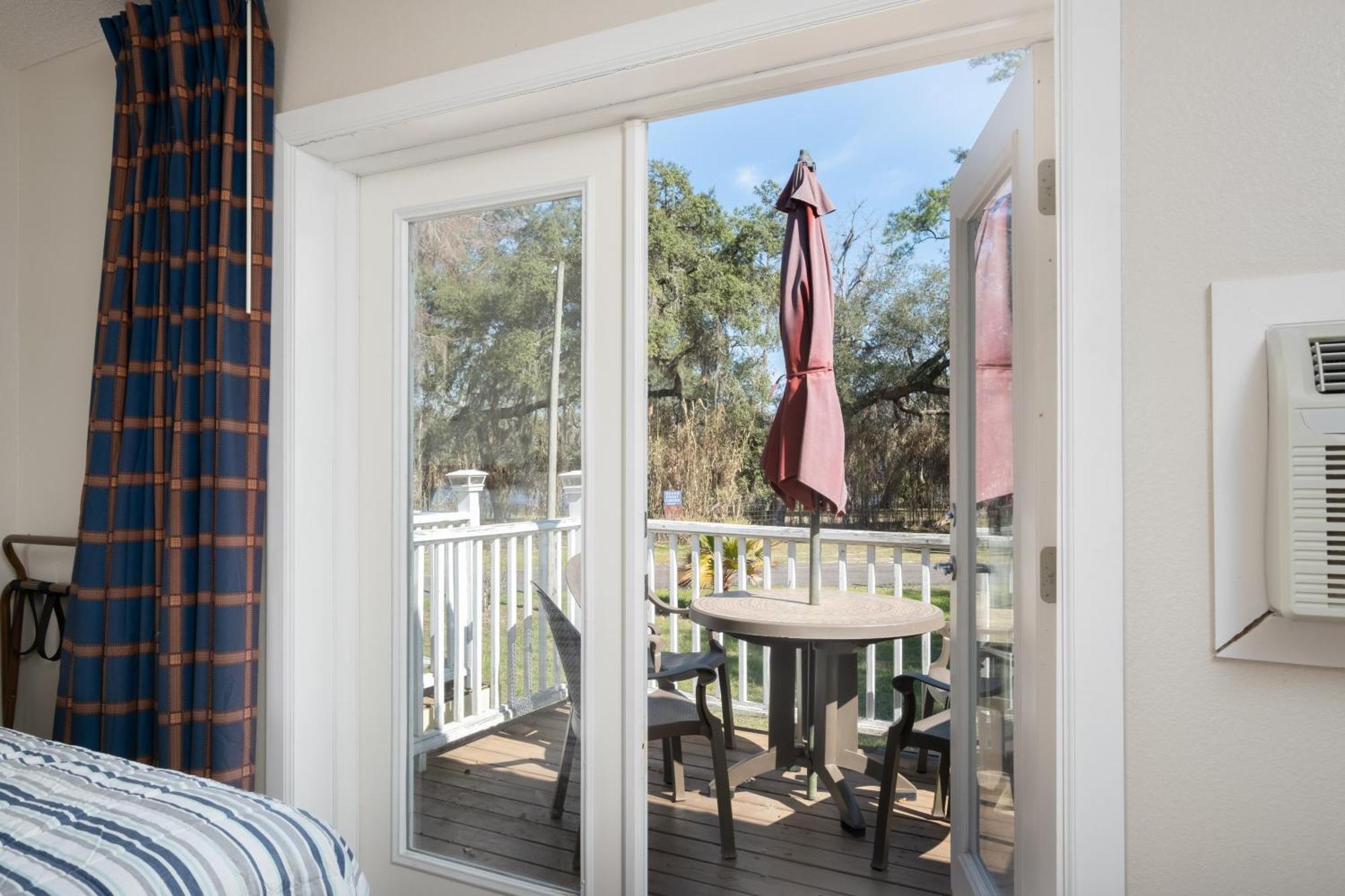 Hotel Suwannee Gables Old Town Exterior foto